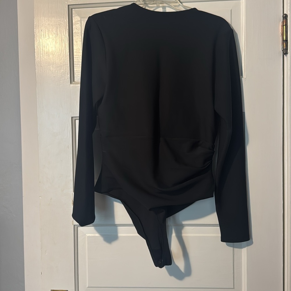 Abercrombie and Fitch V-neck Bodysuit - Picture 4 of 6